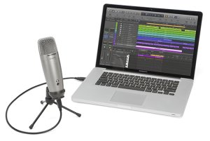 C01U Pro with Laptop