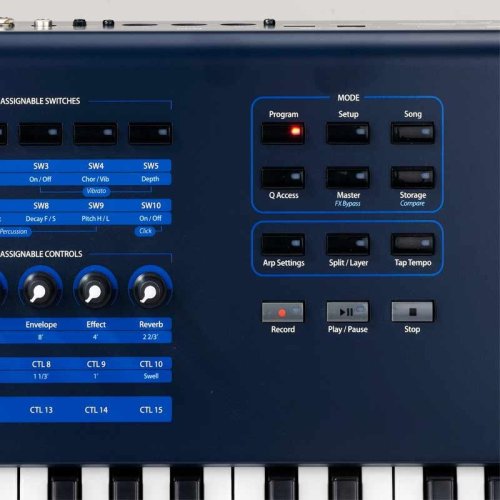 Синтезатор PC3LE6 Фото №6