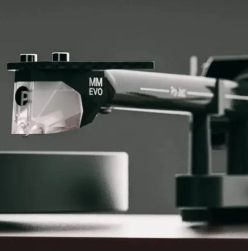 Проигрыватель виниловых пластинок Debut EVO 2 Pick It MM EVO High Gloss Red Фото №2